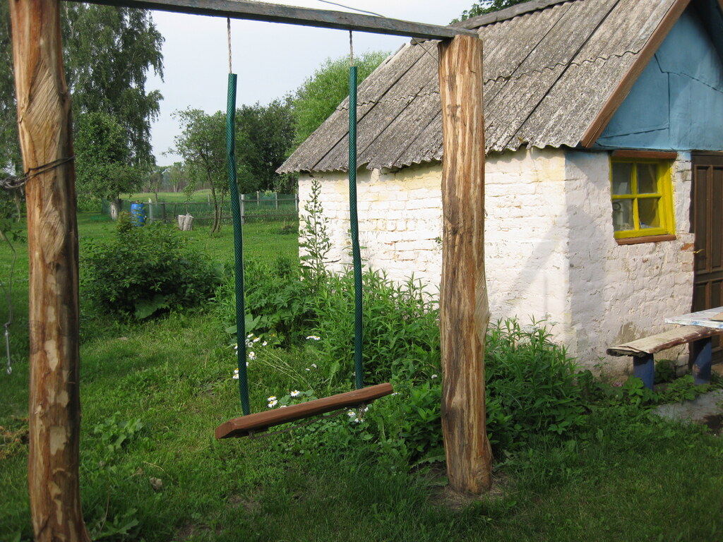В саду